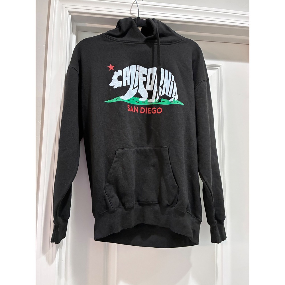 Zuni Sportswear California San Diego Bear Graphic Hoodie Black Medium